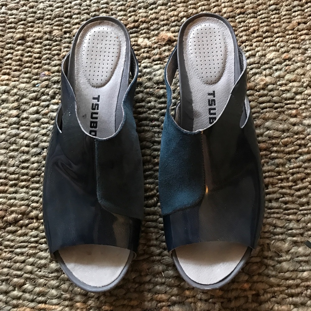 Tsubo navy blue wedge slides Ovid sandals